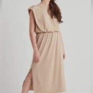 DEX TAN DRESS SIZE MEDIUM